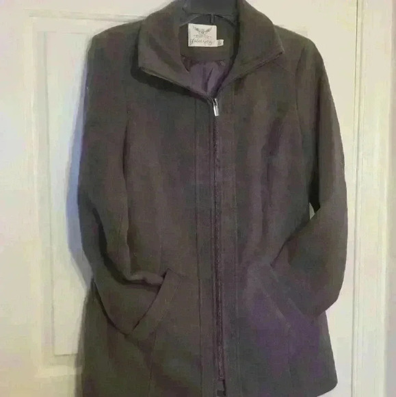 Small Gray Faded glory wool coat, length 28" and P2P length is 19" - Picture 12 of 12